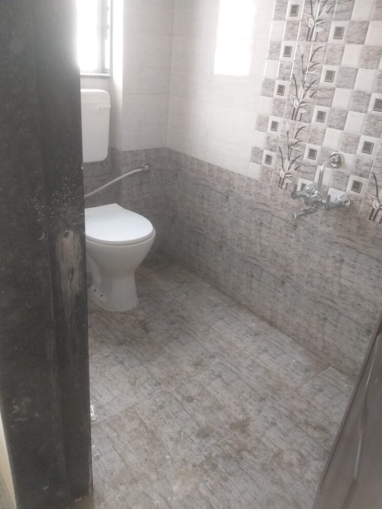 Bathroom, wadgaon sheri 1 RK 300 Sq.Ft. Independent House In Wadgaon Sheri Pune 9073098