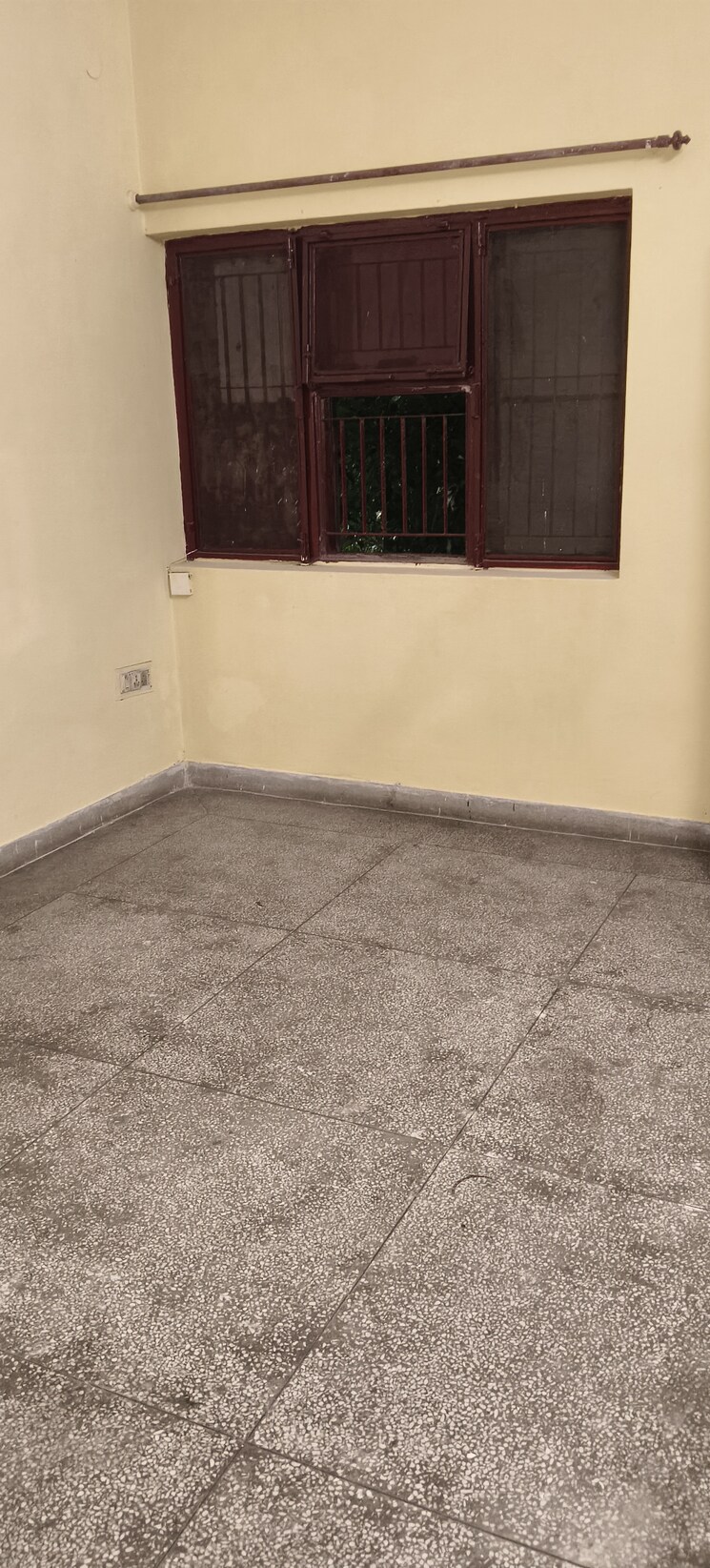 Room, arawali-apartments 1 Bedroom 600 Sq.Ft. Apartment In Sector 52 Noida 9073095