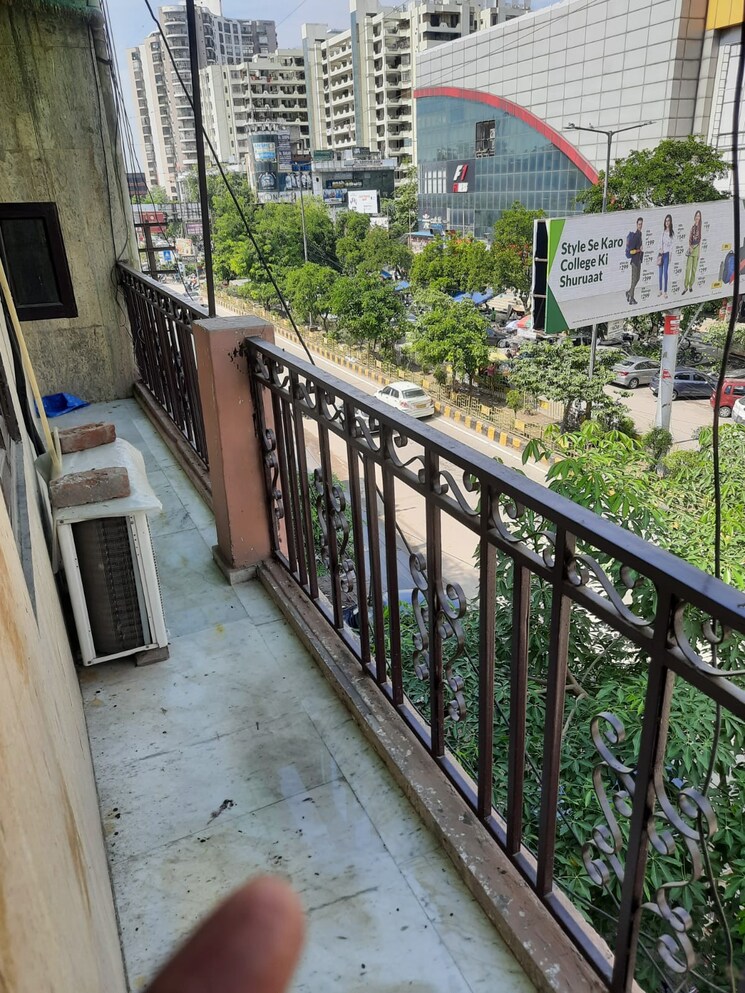 Balcony, vasundhara sector 4 4 Bedroom 1996 Sq.Ft. Apartment In Vasundhara Sector 4 Ghaziabad 9073110