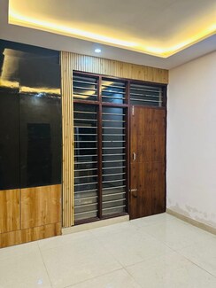 6+ BHK + Pooja Room,Servant Room,Study Room,Extra Room Independent House For Sale in Sector 6