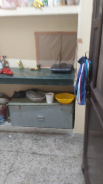 Furnished Amenities in 1.5 BHK Apartment at Uma Cooperative Society, Mayur Vihar 1 – for Rent