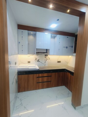 Kitchen in 3 BHK Builder Floor at Malviya Nagar – for Rent