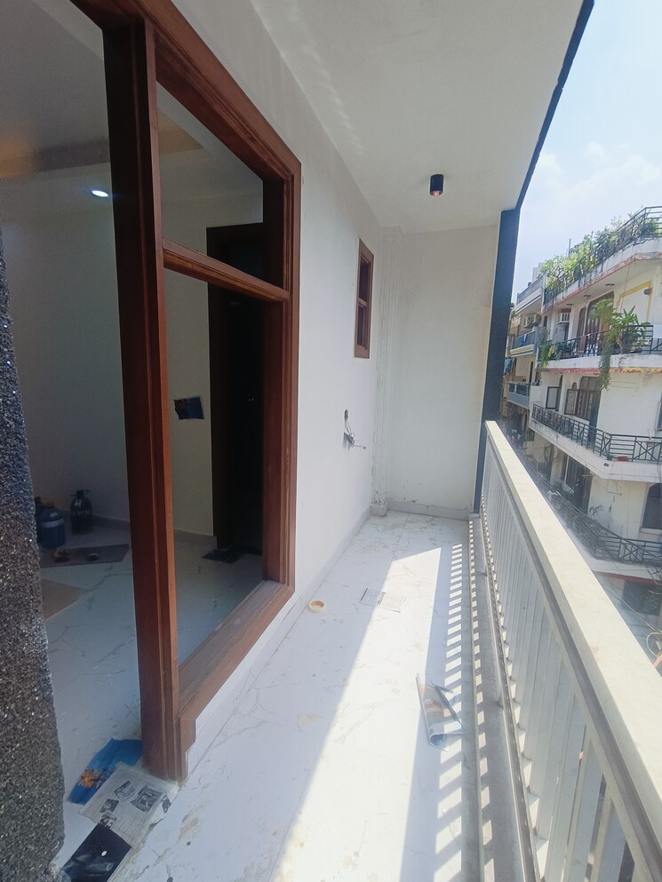 Balcony, malviya nagar 3 Bedroom 1500 Sq.Ft. Builder Floor In Malviya Nagar Delhi 9073119