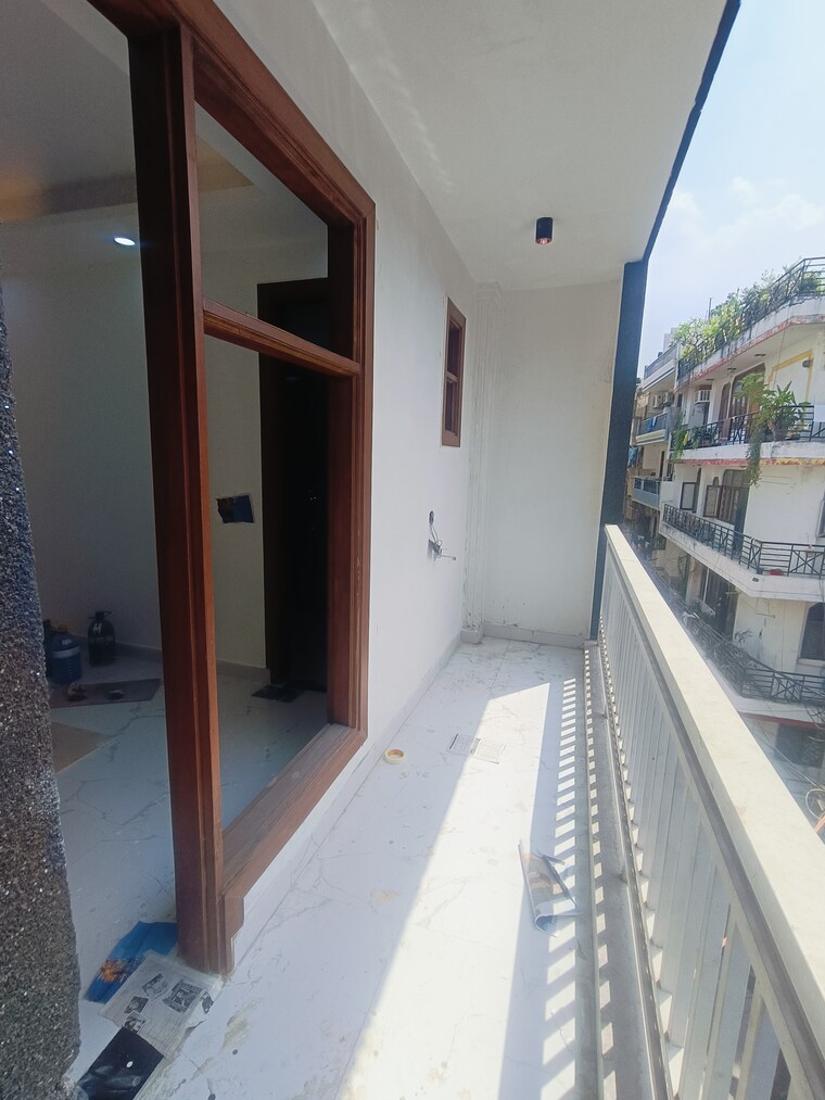 Balcony, malviya nagar 3 Bedroom 1500 Sq.Ft. Builder Floor In Malviya Nagar Delhi 9073119