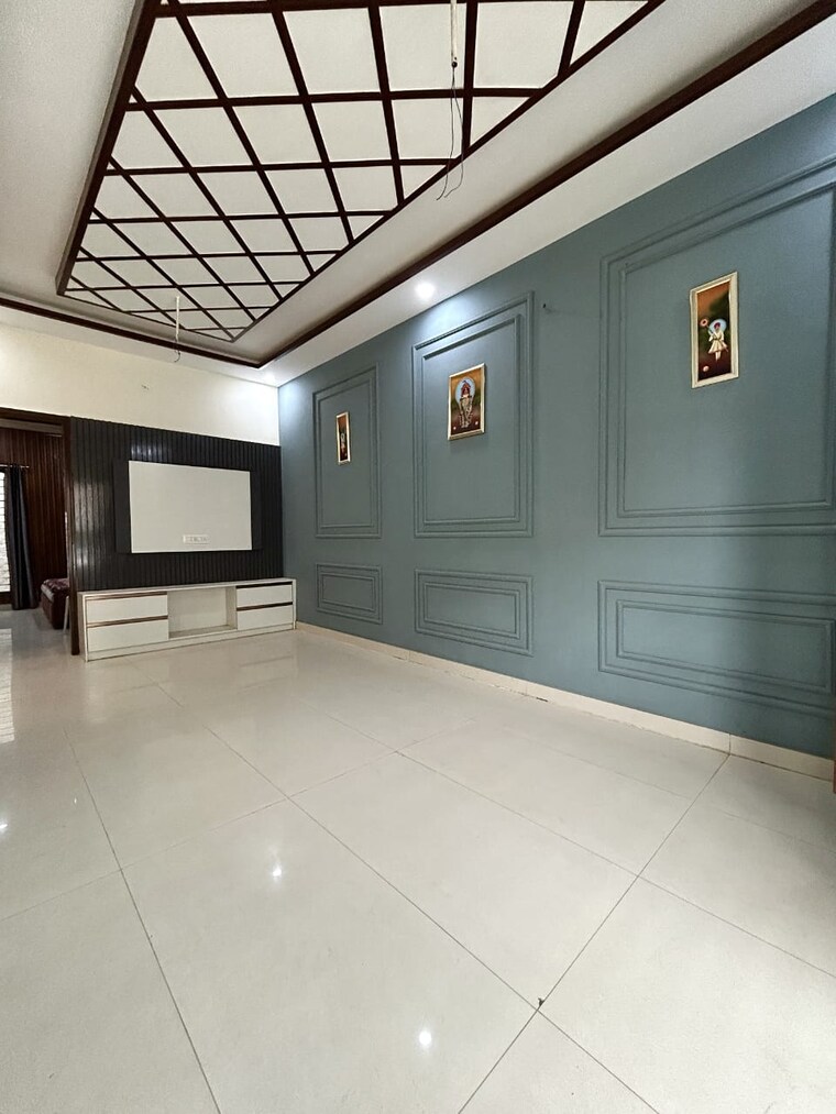  Parking, kharar mohali road 6 Bedroom 1800 Sq.Ft. Independent House In Kharar Mohali Road Kharar 9073120