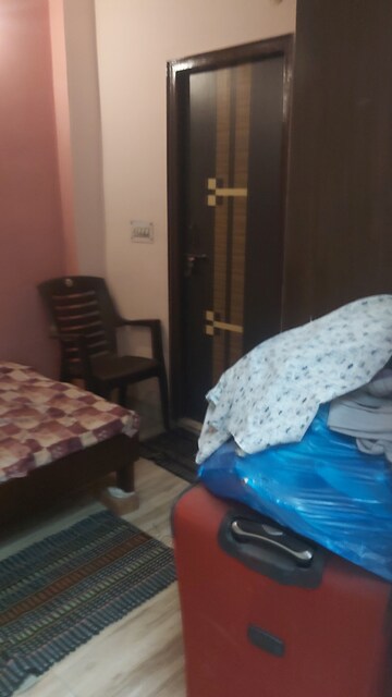 Bedroom in 2.5 BHK Builder Floor at Mayur Vihar – for Rent