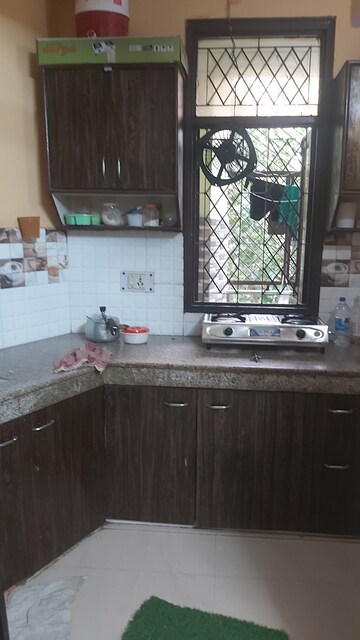 Kitchen in 2.5 BHK Builder Floor at Mayur Vihar – for Rent