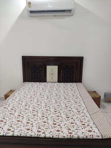 Bedroom in 1 BHK Apartment at Vip Road – for Rent