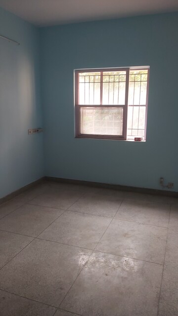 2 BHK Apartment For Rent in Mayur Vihar