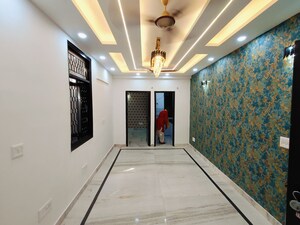 Building Lobby in 2 BHK Builder Floor at Malviya Nagar – for Rent