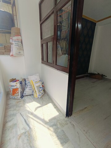 Room in 2 BHK Builder Floor at Malviya Nagar – for Rent