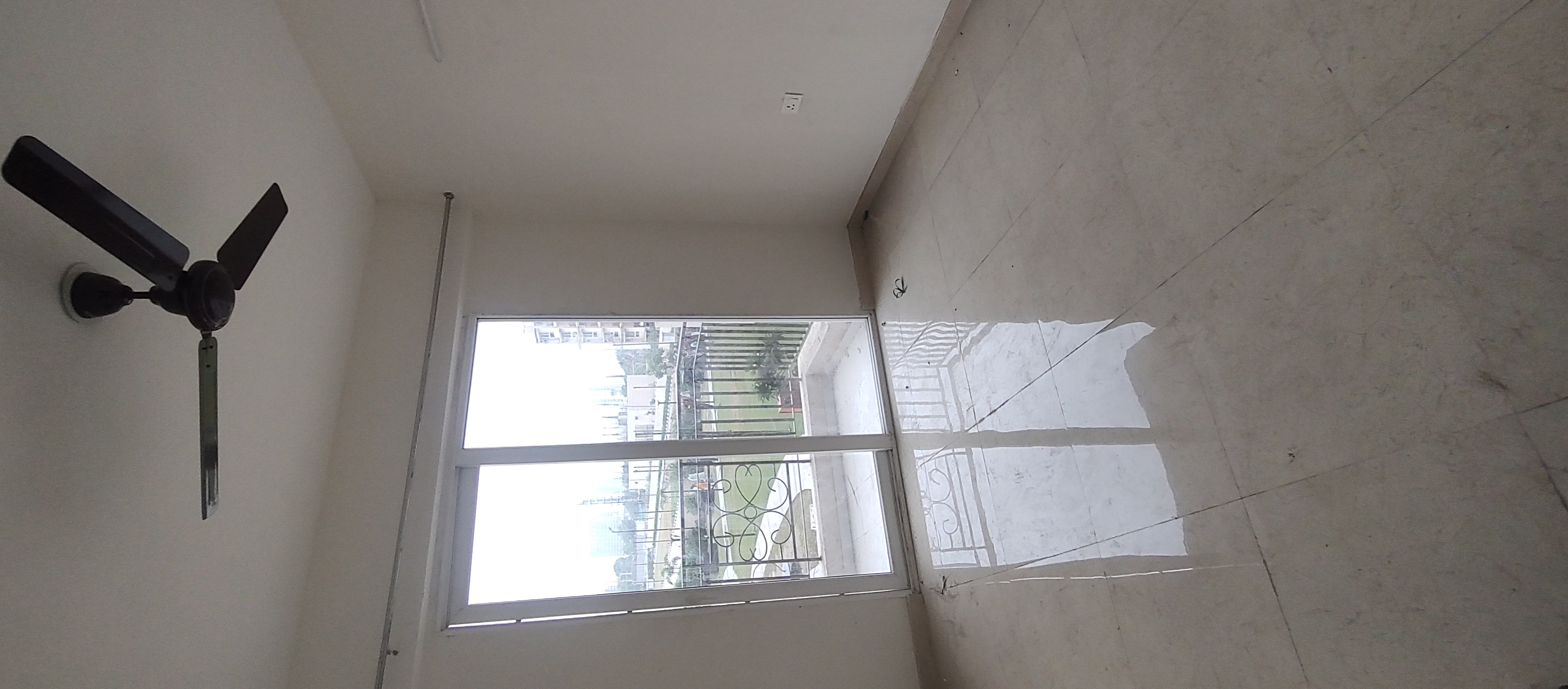 2 BHK Apartment For Rent in Signature The Millennia 2