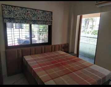 Bedroom in 2 BHK Apartment at Venus CHS Andheri, Andheri West – for Rent