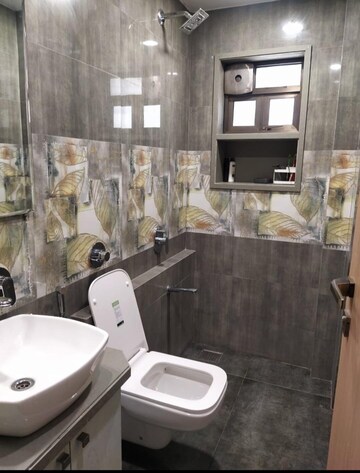 Bathroom in 2 BHK Apartment at Venus CHS Andheri, Andheri West – for Rent
