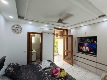 Bedroom in 2 BHK Builder Floor at Malviya Nagar – for Sale