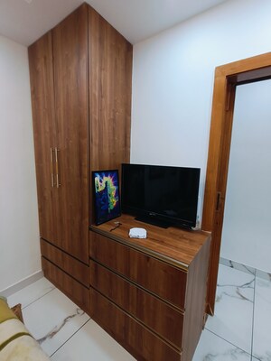 Furnished Amenities in 2 BHK Builder Floor at Malviya Nagar – for Sale