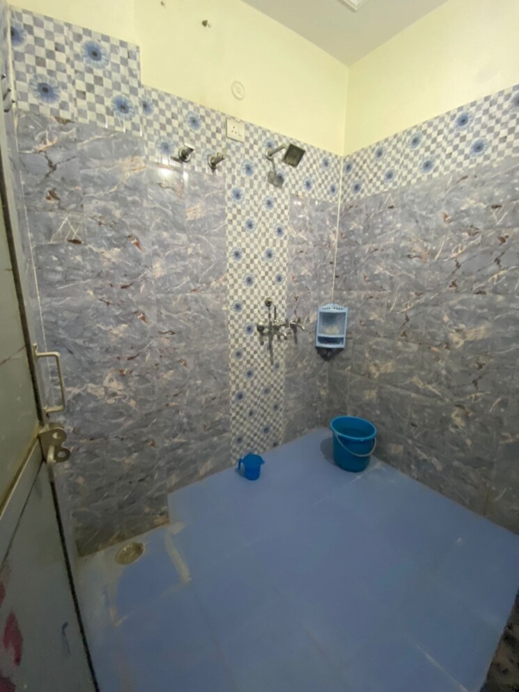 Bathroom, gomti nagar 3 Bedroom 1600 Sq.Ft. Independent House In Gomti Nagar Lucknow 9073146