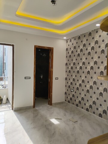 Master Bedroom in 3 BHK Builder Floor at Fidato Honour Homes, Sector 89 – for Sale