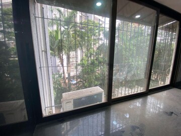 Room in 2 BHK Apartment at Versova – for Rent