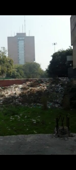  Industrial Plot – Garden View at World Square Mall, Loni Industrial Area - for Sale