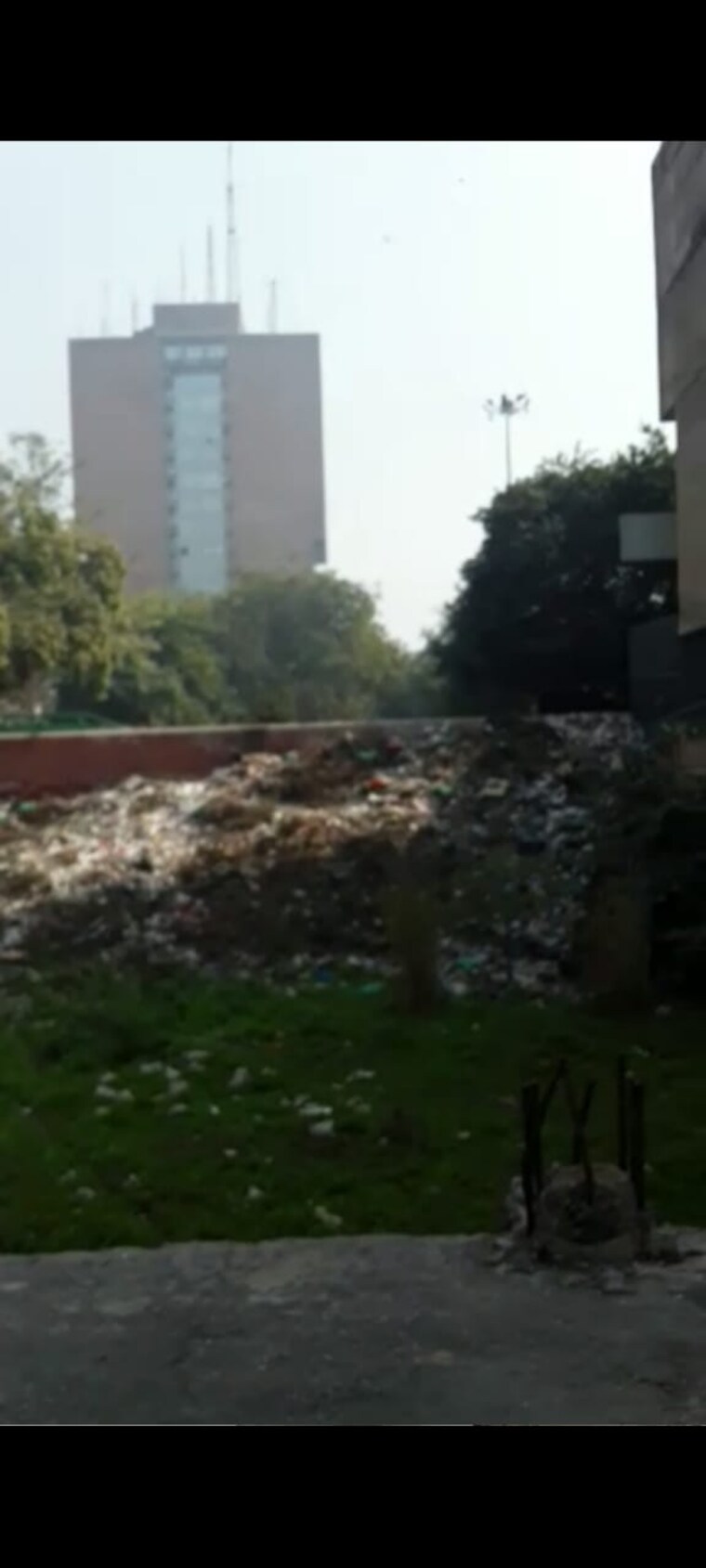 Garden, world-square-mall Commercial Industrial Plot 10000 Sq.Mt. In Loni Industrial Area Ghaziabad 9073168