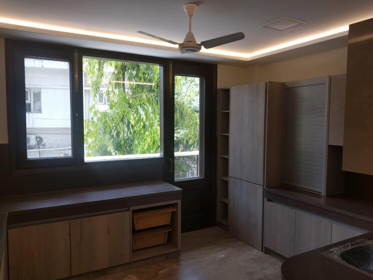 Room, defence colony 4 Bedroom 3200 Sq.Ft. Builder Floor In Defence Colony Delhi 9073196