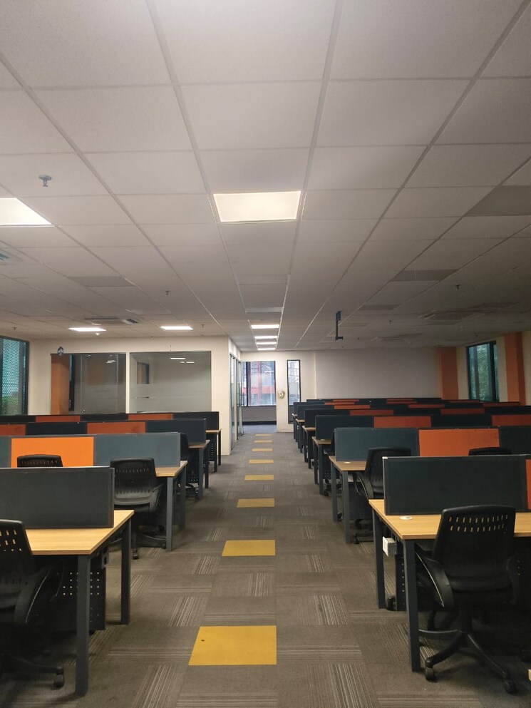  Parking, sector 2 Commercial Office Space 3500 Sq.Ft. In Sector 2 Noida 9073209