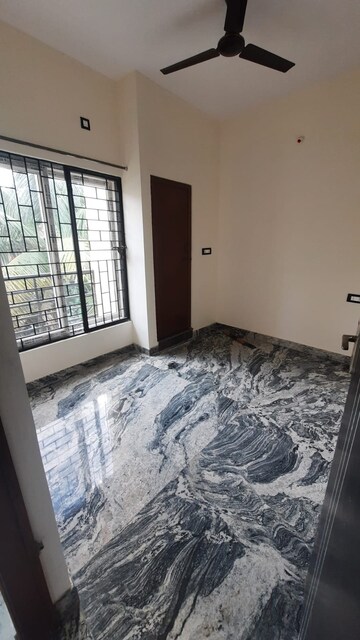 Bedroom in 6+ BHK Builder Floor at Sanjay Nagar – for Sale
