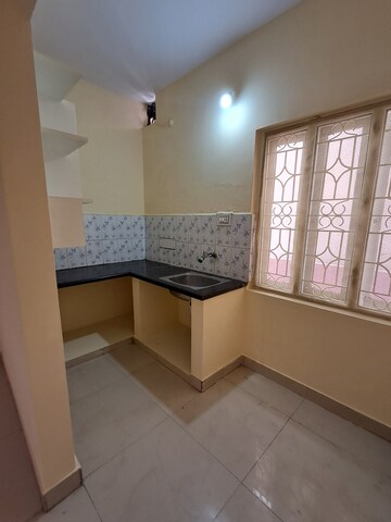 Furnished Amenities in 2 BHK Builder Floor at Koramangala – for Rent