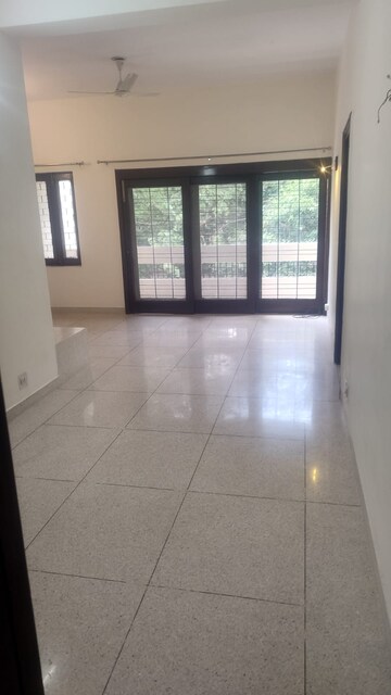 3 BHK Builder Floor For Rent in East Of Kailash