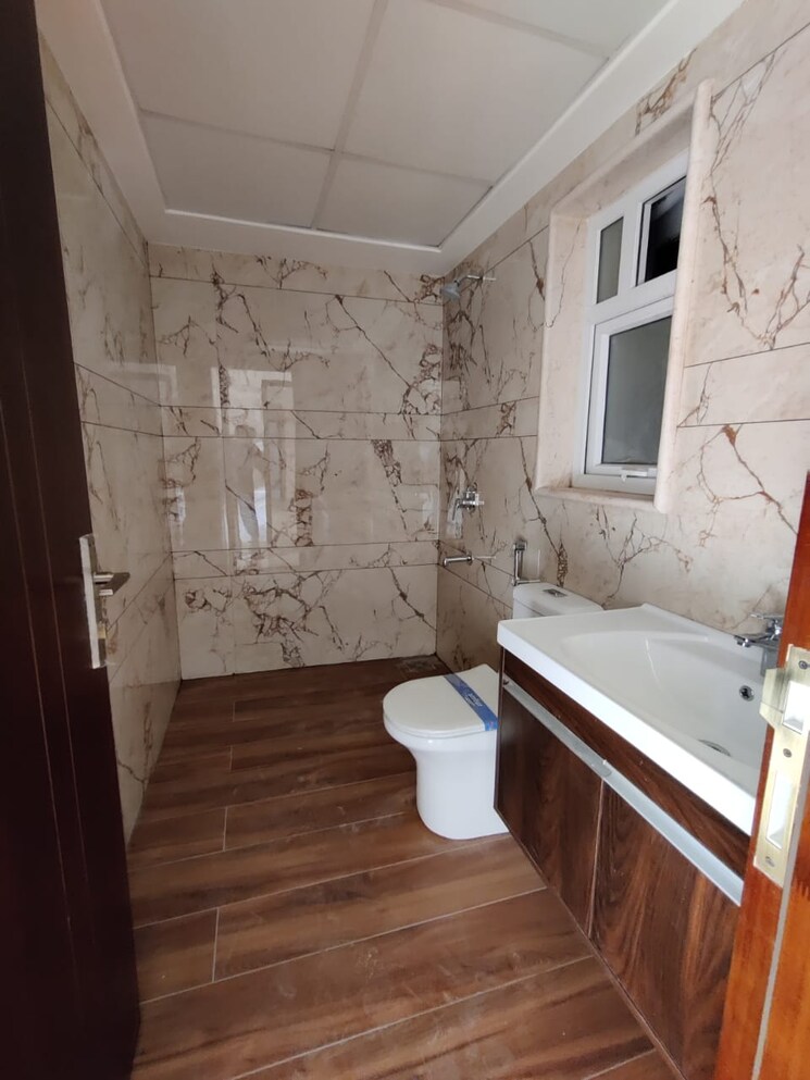 Bathroom, uber-paxina 2 Bedroom 1233 Sq.Ft. Apartment In Jayanagar Bangalore 9073224