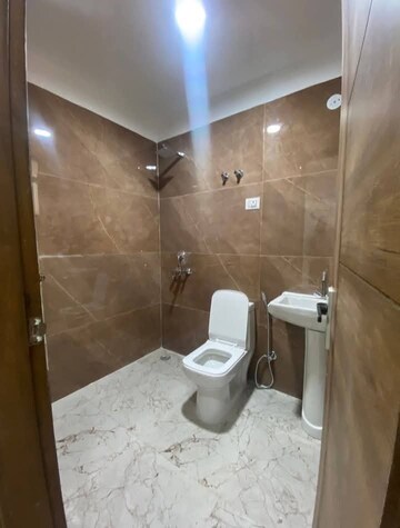 Bathroom in 3 BHK Builder Floor at Saket – for Rent