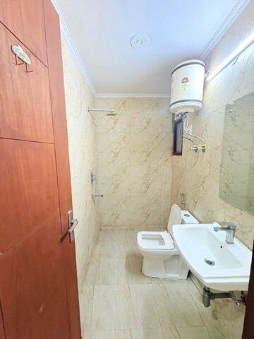Bathroom in 2 BHK Builder Floor at Saket – for Rent