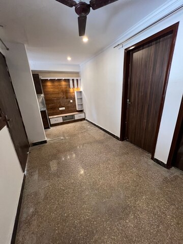 Room in 3 BHK Apartment at Ardee City, Sector 52 – for Rent