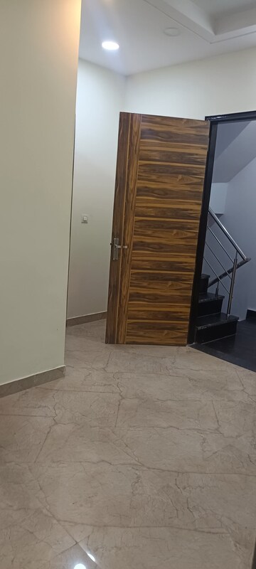 2 BHK Builder Floor For Sale in Neelkanth Apartment II, Burari