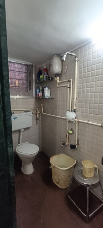 Master Bedroom in 1 BHK Apartment at Sagar Avenue, Santacruz East – for Sale