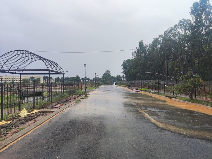 Swimming Pool, manyata-midlands  1500 Sq.Ft. Plot In Anekal Bangalore 9073276