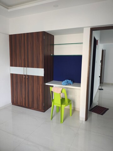 Room in 2 BHK Apartment at Buttepatil Gulab Srushti, Kothrud – for Rent