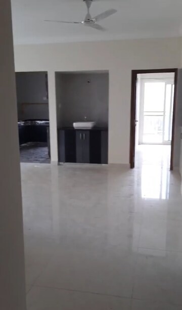 Room in 3 BHK Apartment at Silpa RV dharmista, Miyapur – for Rent