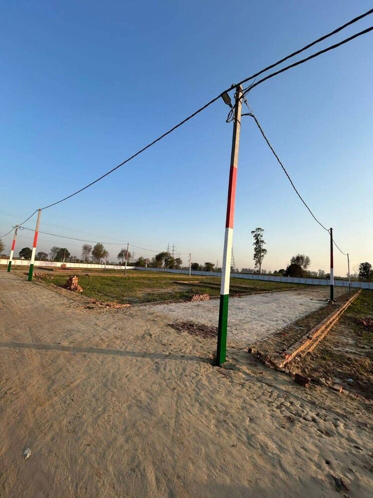 undefined, rohta road  150 Sq.Yd. Plot In Rohta Road Meerut 9073299