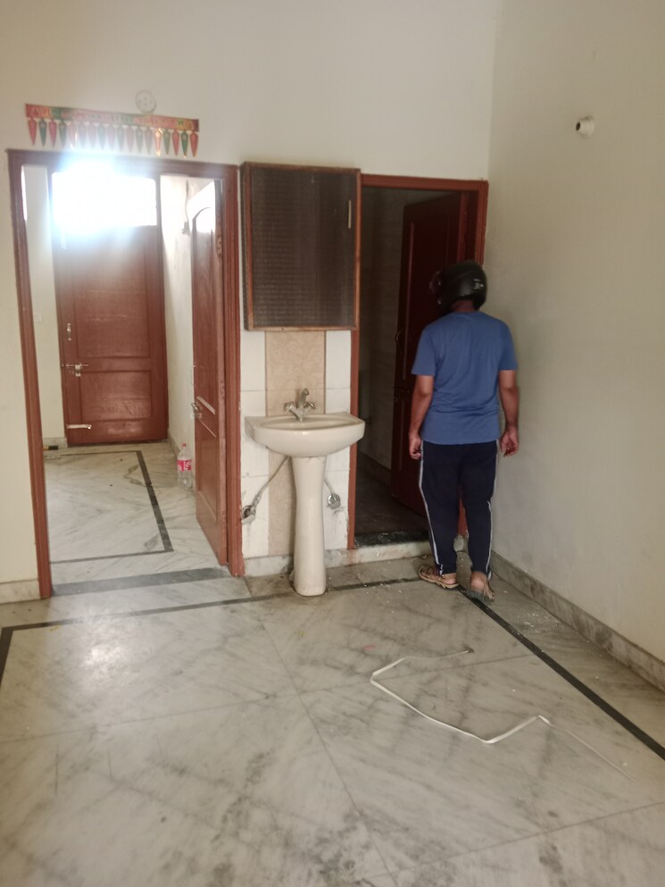 Room, sector 18 2 Bedroom 892 Sq.Ft. Independent House In Sector 18 Panipat 9073311