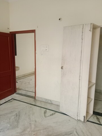Room in 2 BHK Independent House at Sector 18 – for Rent
