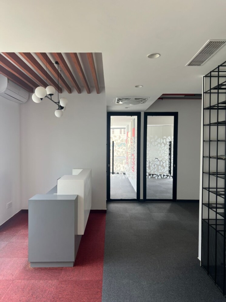 Room, sector 18 Commercial Office Space 3320 Sq.Ft. In Sector 18 Gurgaon 9073327