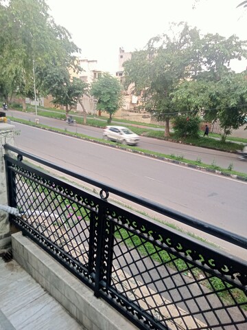 Balcony in 5 BHK Independent House at Sector 46 – for Rent