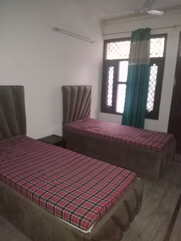 Bedroom in 5 BHK Independent House at Sector 46 – for Rent