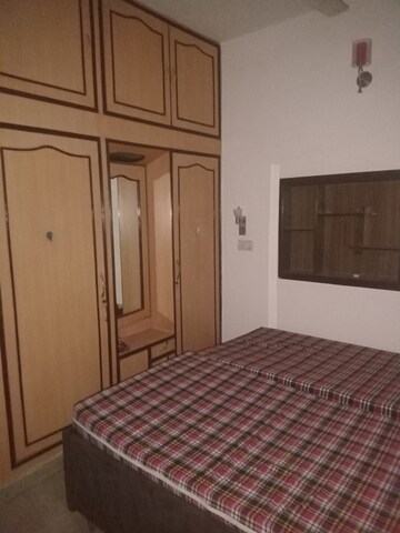 Bedroom in 5 BHK Independent House at Sector 46 – for Rent