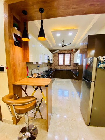 Team Area in 3 BHK Builder Floor at Sector 85 – for Rent