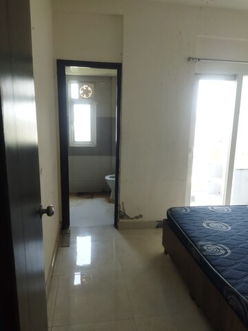 Room in 2 BHK Apartment at Signature Global Orchard Avenue, Sector 93 – for Rent