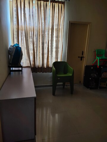 Team Area in 3 BHK Apartment at Shiv Sai Ozone Park, Sector 86 – for Rent