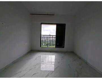 Room in 2 BHK Apartment at Deepak Residency, Vile Parle West – for Rent
